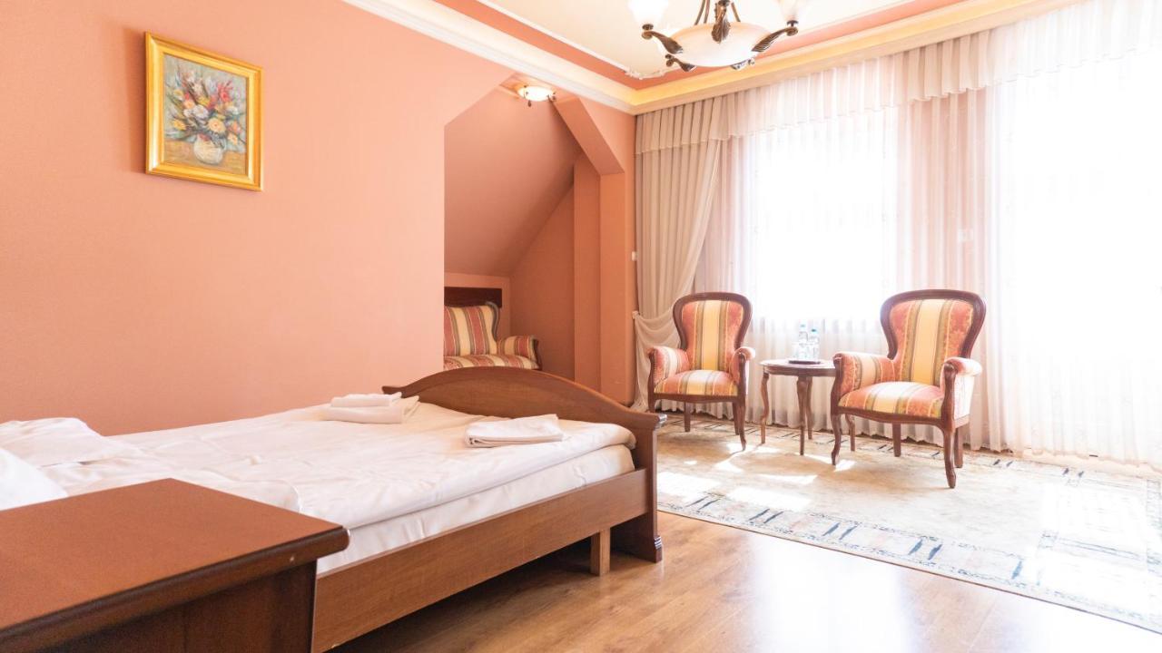 Hotel "Dworek Lesniczowka" Wodzisław Śląski Εξωτερικό φωτογραφία