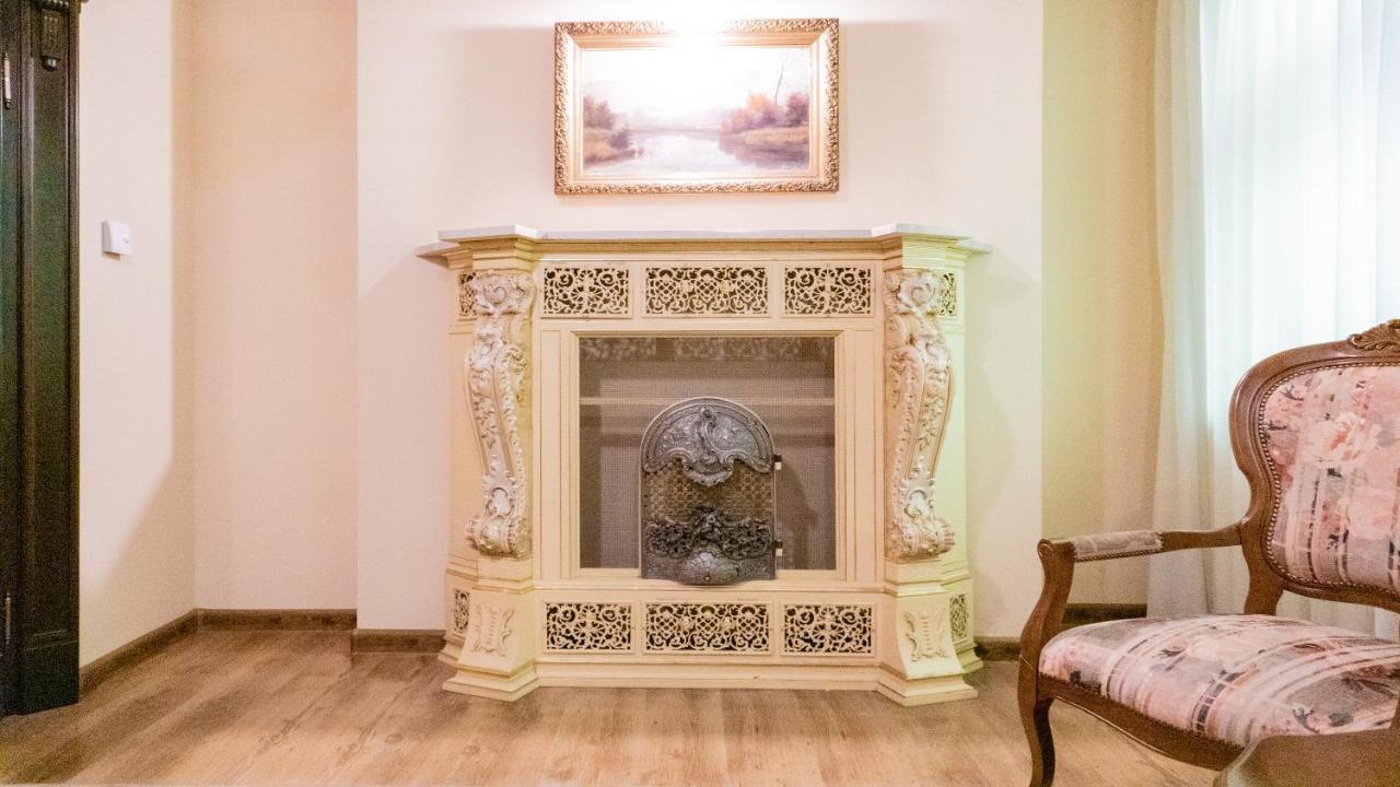 Hotel "Dworek Lesniczowka" Wodzisław Śląski Εξωτερικό φωτογραφία