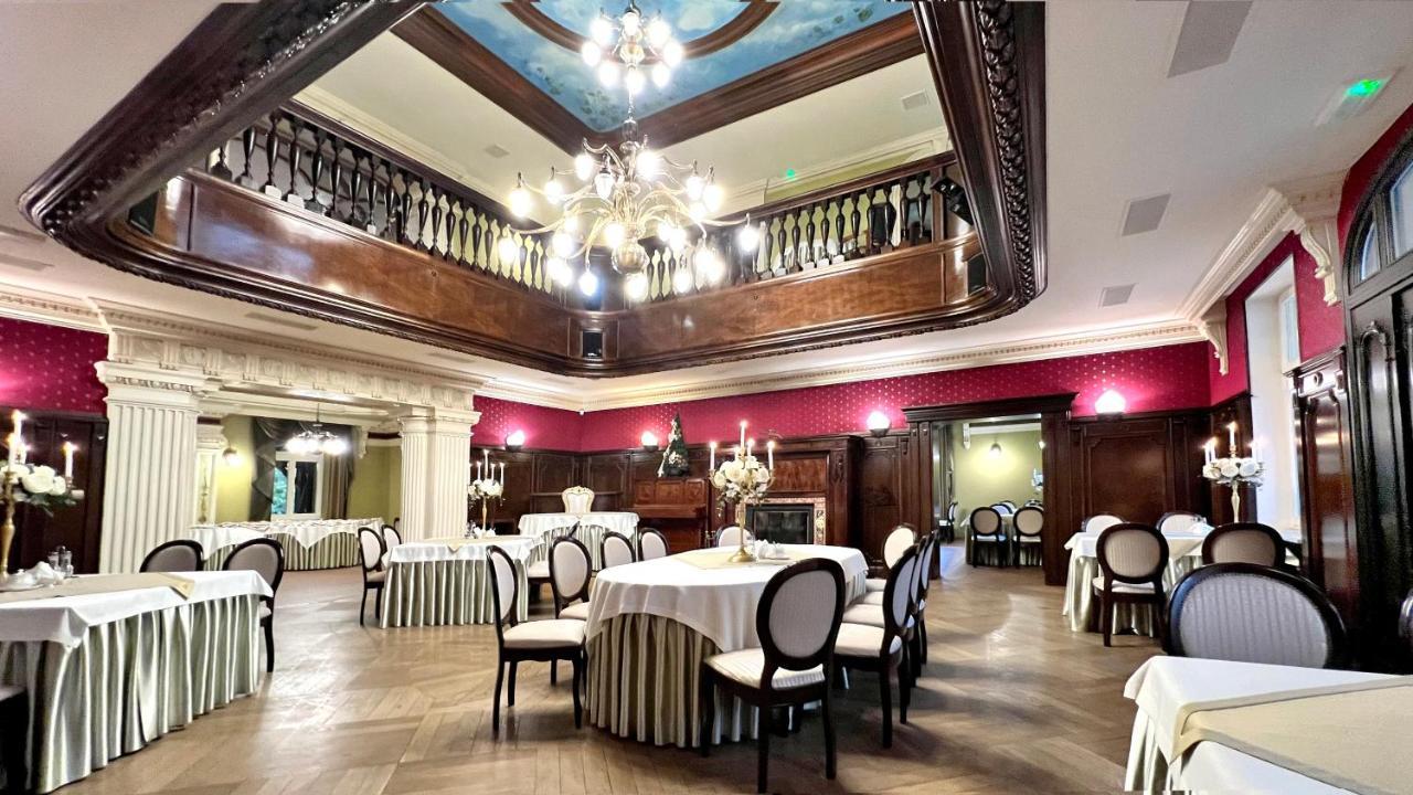 Hotel "Dworek Lesniczowka" Wodzisław Śląski Εξωτερικό φωτογραφία
