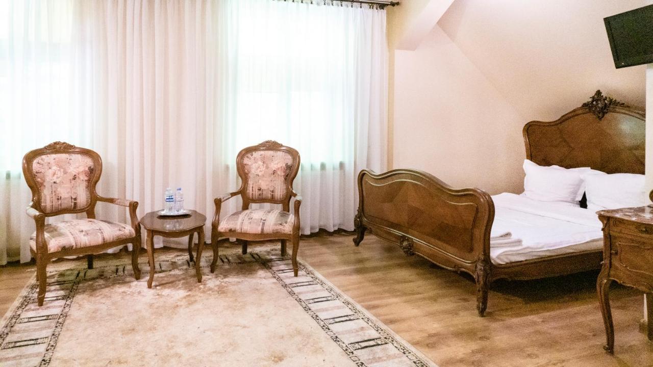 Hotel "Dworek Lesniczowka" Wodzisław Śląski Εξωτερικό φωτογραφία