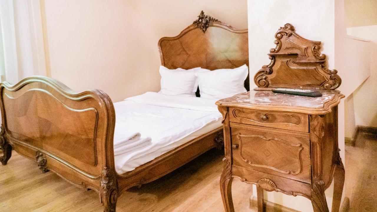 Hotel "Dworek Lesniczowka" Wodzisław Śląski Εξωτερικό φωτογραφία