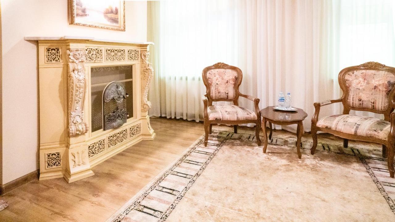 Hotel "Dworek Lesniczowka" Wodzisław Śląski Εξωτερικό φωτογραφία