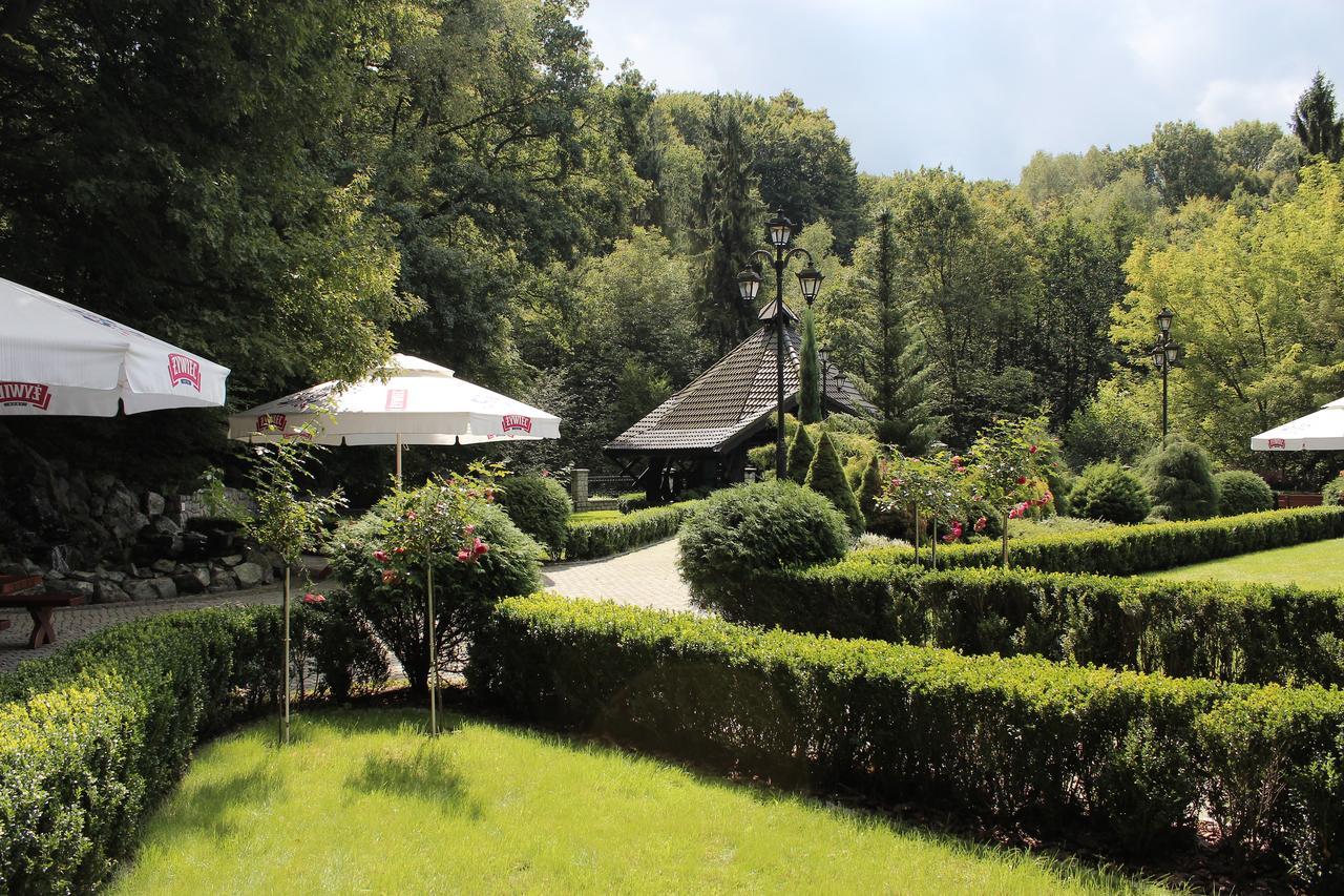 Hotel "Dworek Lesniczowka" Wodzisław Śląski Εξωτερικό φωτογραφία